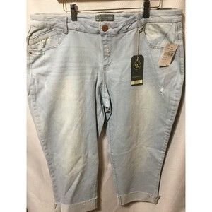 Wit & Wisdom “Flex”-ellent Light Blue Capris Size 18W